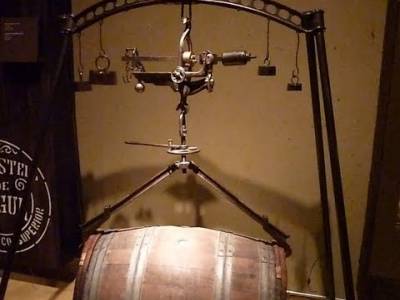 Enología en Rioja - Senderismo Camino de Santiago - Museo Cultura del Vino (Dinastia Vivanco); club